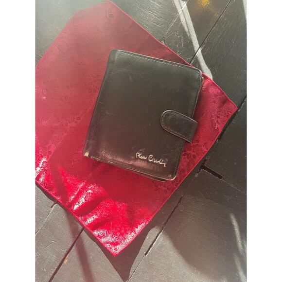 Vintage Pierre Cardin leather wallet in black - Picture 2 of 11